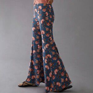 Anthropologie Drapey Flare Paints Floral Pattern Blue and Pink Size 4